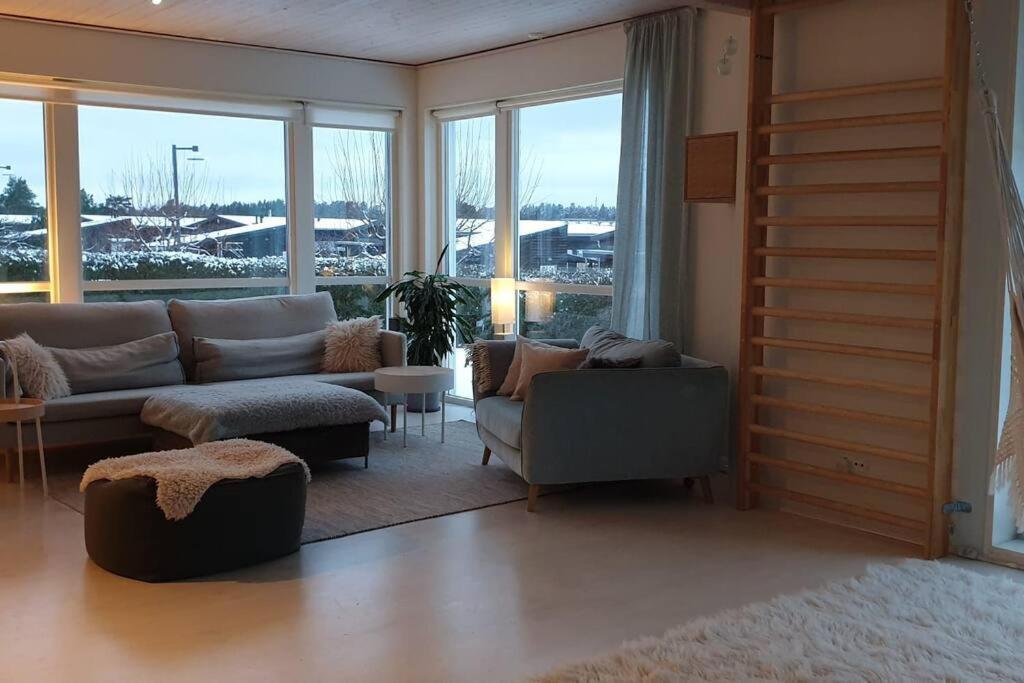 Water Facing Villa With Pool & Sauna Lidingö エクステリア 写真